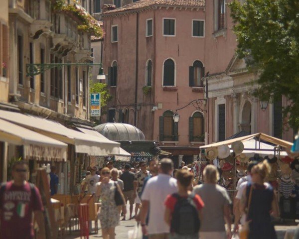 Scopri l'Uncrossable Rush: il Gioco d'Azzardo che Sta Sconvolgendo l'Italia